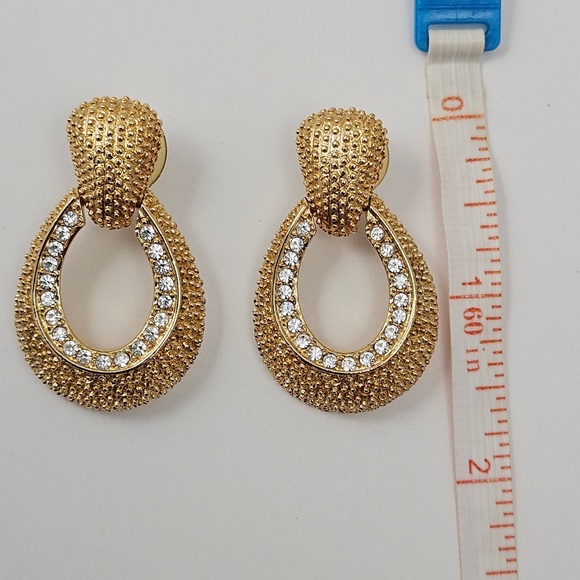 Kenneth Jay Lane Swarovski crystal doorknocker earrings - Picture 3 of 4